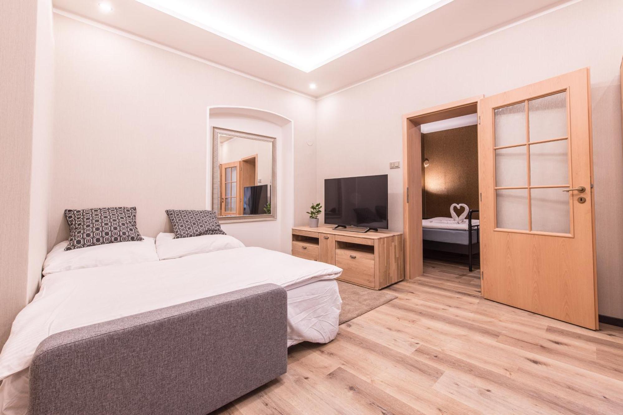 Prague Locals Monastery Apartments Room photo